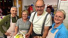 So sieht die Standard-Schlachtplatte der Hödinger Vereine aus – mit Kesselfleisch, Blut- und Leberwurst, Kraut und Pürree. Doch der ...