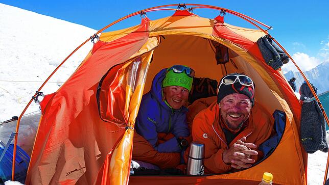Alix von Melle und ihr Mann Luis Stitzinger haben ihr gemeinsames Leben auf das Bergsteigen ausgerichtet. Auch nach Luis Tod während der ...