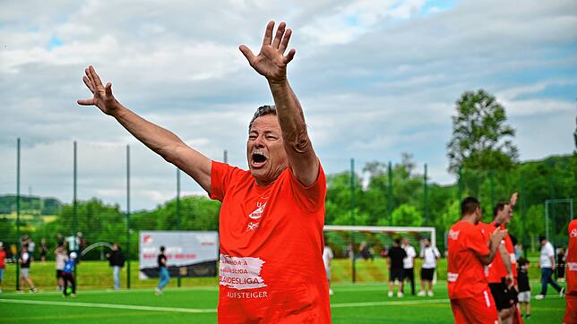 Bild : TuS Binzen steigt erstmals in die Landesliga auf – und wir haben Bilder!