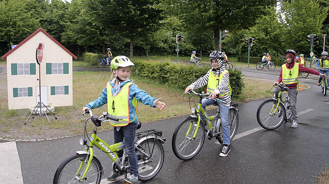 So sieht ein Verkehrsübungsplatz bei Überlingen aus, auf dem sich Kinder auf ihre Fahrradprüfung vorbereiten können. In Wallbach soll ...