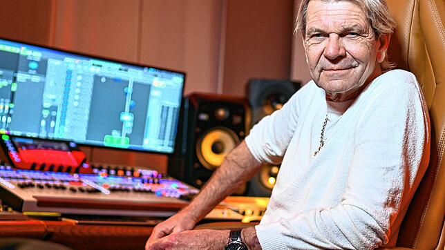Matthias Reim in seinem Studio in Stockach. Nach einer Auszeit hat sich der Musiker nun zurückgemeldet.