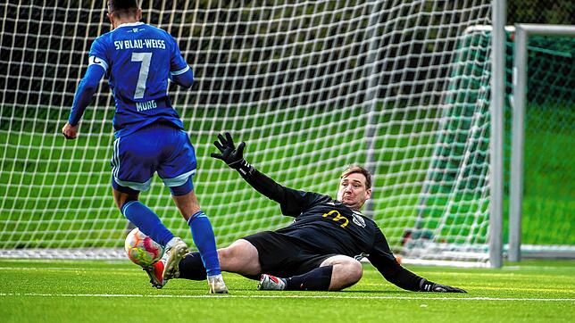 Bild : SV Blau-Weiß Murg gewinnt gegen den FC Wallbach mit 5:1 – und wir haben Bilder!