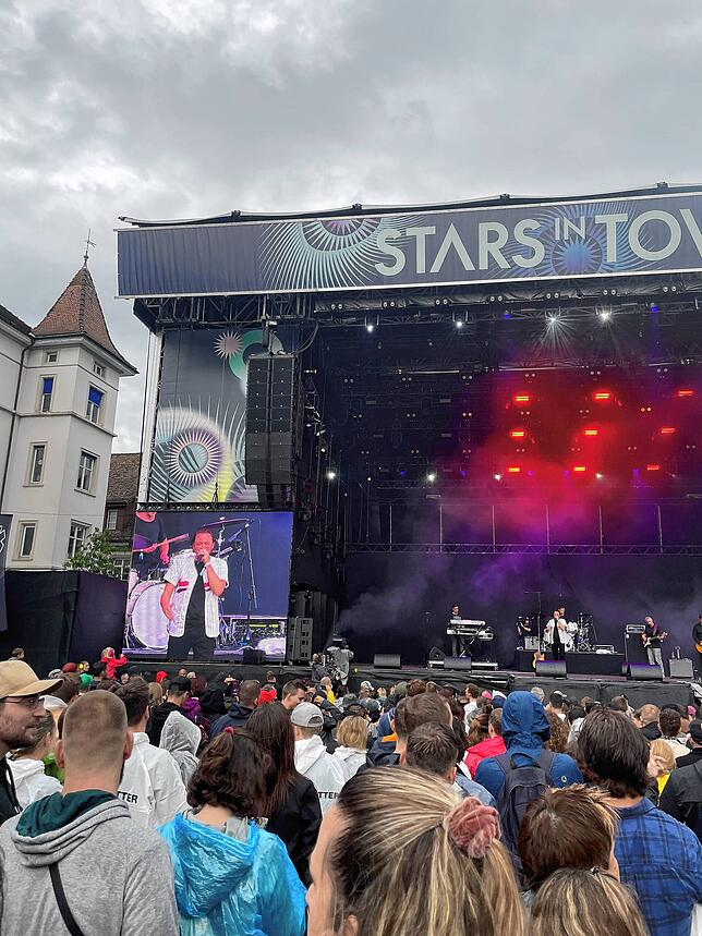 Bild 10: Gute Laune trotz Regenwetter: Bilder von den Auftritten von Sido und SDP bei Stars in Town