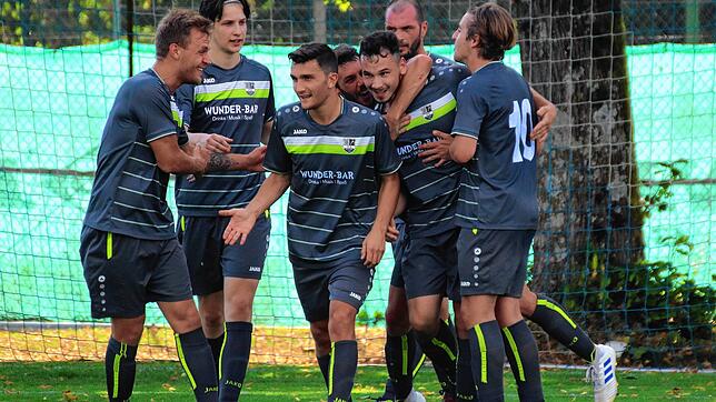 Bild : FC Hauingen fegt den FV Degerfelden mit 10:1 vom Platz &ndash; und wir haben Bilder vom Spiel