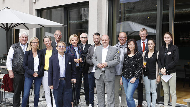 Vorfreude auf die Europameisterschaft: Der Auftakt findet allerdings im Hotel Federwerk in St. Georgen statt.