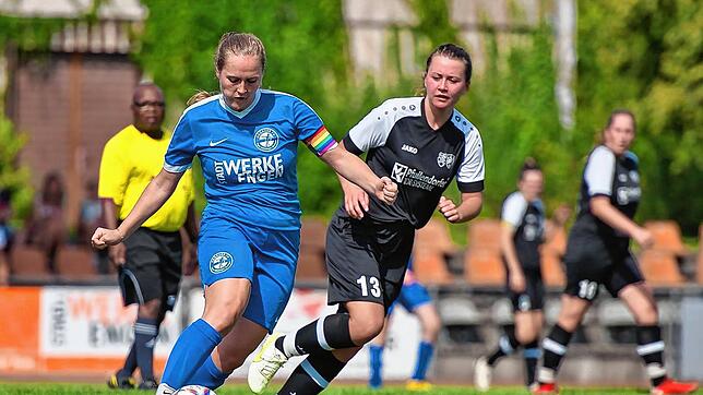 Nina Hornstein (rechts) im Trikot der SG Aach-Linz/Denkingen.