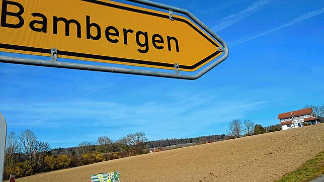 Vorläufig ausgebremst wird das hier vorgesehene Baugebiet Lehen Ost in Bambergen. 30 Grundstücke sollten hier demnächst erschlossen ...