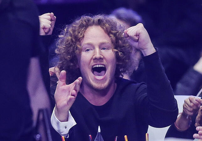 Mai 2018: Michael Schulte jubelt beim Eurovision Song Contest in Lissabon über viele Punkte.
