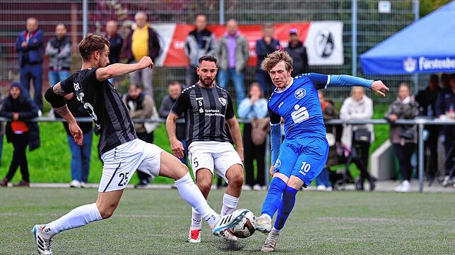 Bild : Unsere große Bildergalerie vom Landesliga-Spitzenspiel zwischen dem Hegauer FV und dem VfR Stockach