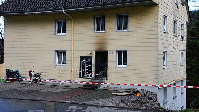 Ein Mehrfamilienhaus im Stühlinger Ortsteil Eberfingen ist nach einem Großbrand unbewohnbar.