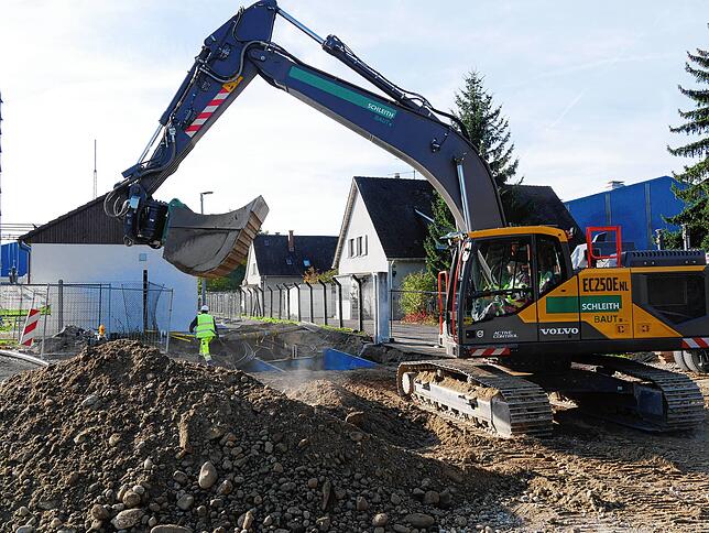 Die Bauarbeiten für den Kabelkanal sind in vollem Gange.