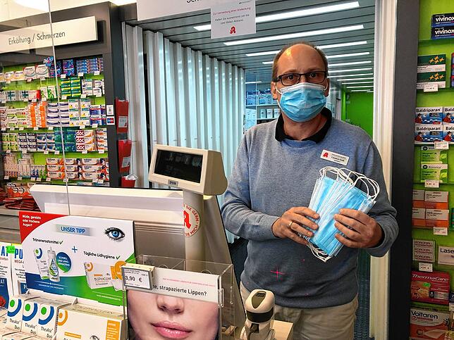 Carsten Orth ist der Schwarzwald-Apotheke.
