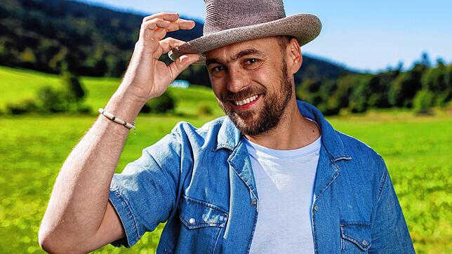 Max Mutzke will es nochmal wissen und ist beim ESC-Vorentscheid nach 20 Jahren wieder dabei. Mittlerweile hat sich der 42-Jährige als ...