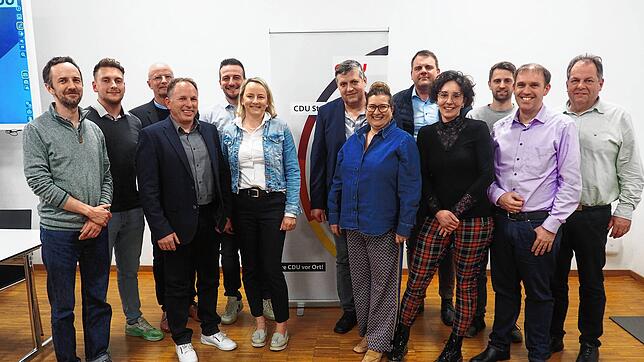 Die Kandidaten der CDU in Steißlingen (von links): Stefan Greif, Maik Anders, Andreas Baumann, Reinhard Racke, Lukas Fehringer, Corina ...