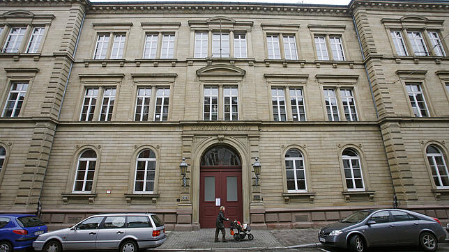 Hier, am Fichte-Gymnasium in Karlsruhe, war Daniela Klette zur Schule gegangen.