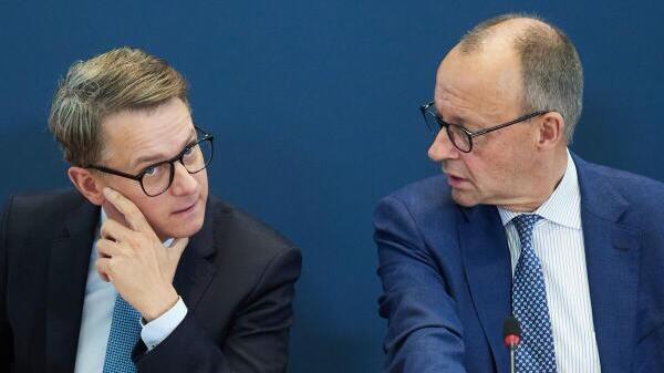 Große Verfechter der Bürgergeld-Abschaffung: CDU-Generalsekretär Carsten Linnemann und Kanzlerkandidat Friedrich Merz.