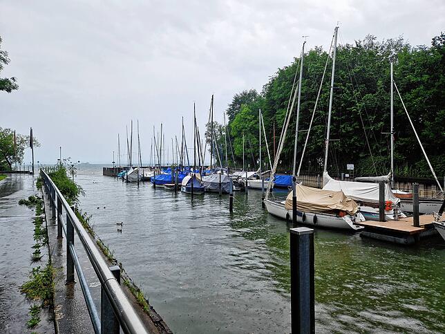 Bild 1: Schwere Gewitter mit Starkregen und Hagel