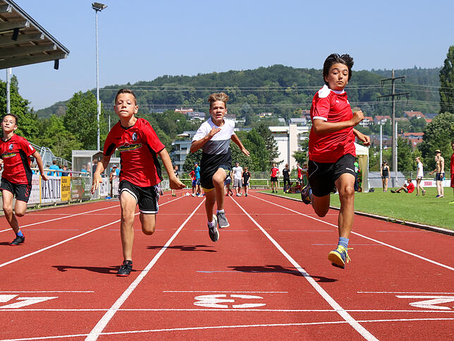 Bild 19: Bilder vom Kreisfinale des Schulwettbewerbs &bdquo;Jugend trainiert für Olympia&ldquo; am Donnerstag im Langensteinstadion Tiengen