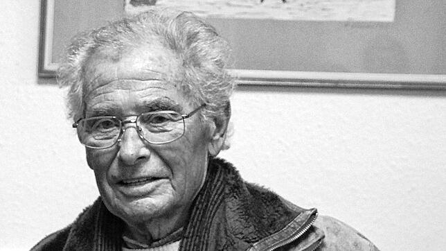 Der langjährige Ortsvorsteher von Marbach, Rolf Effinger, hier auf einem Bild von 2022, ist am Wochenende im Alter von 84 Jahren verstorben.