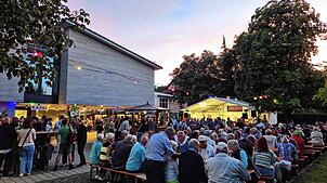 Gemütliche Abendstimmung beim Musikverein Bankholzen