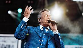 Roland Kaiser, die Schlagerlegende, kommt im Juli 2026 nach Salem, wo er seine Fans schon 2023 begeisterte.