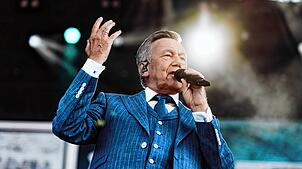 Roland Kaiser, die Schlagerlegende, kommt im Juli 2026 nach Salem, wo er seine Fans schon 2023 begeisterte.