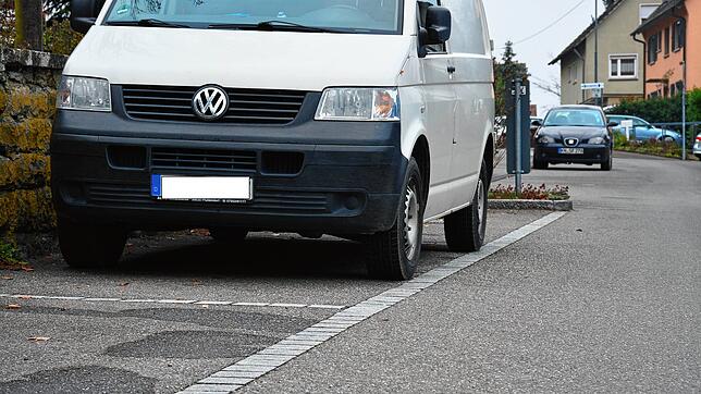Solche Stellplätze sollen in der zweiten Aprilwoche in Sipplingen gekennzeichnet werden. Nur auf entsprechend markierten Flächen dürfen ...