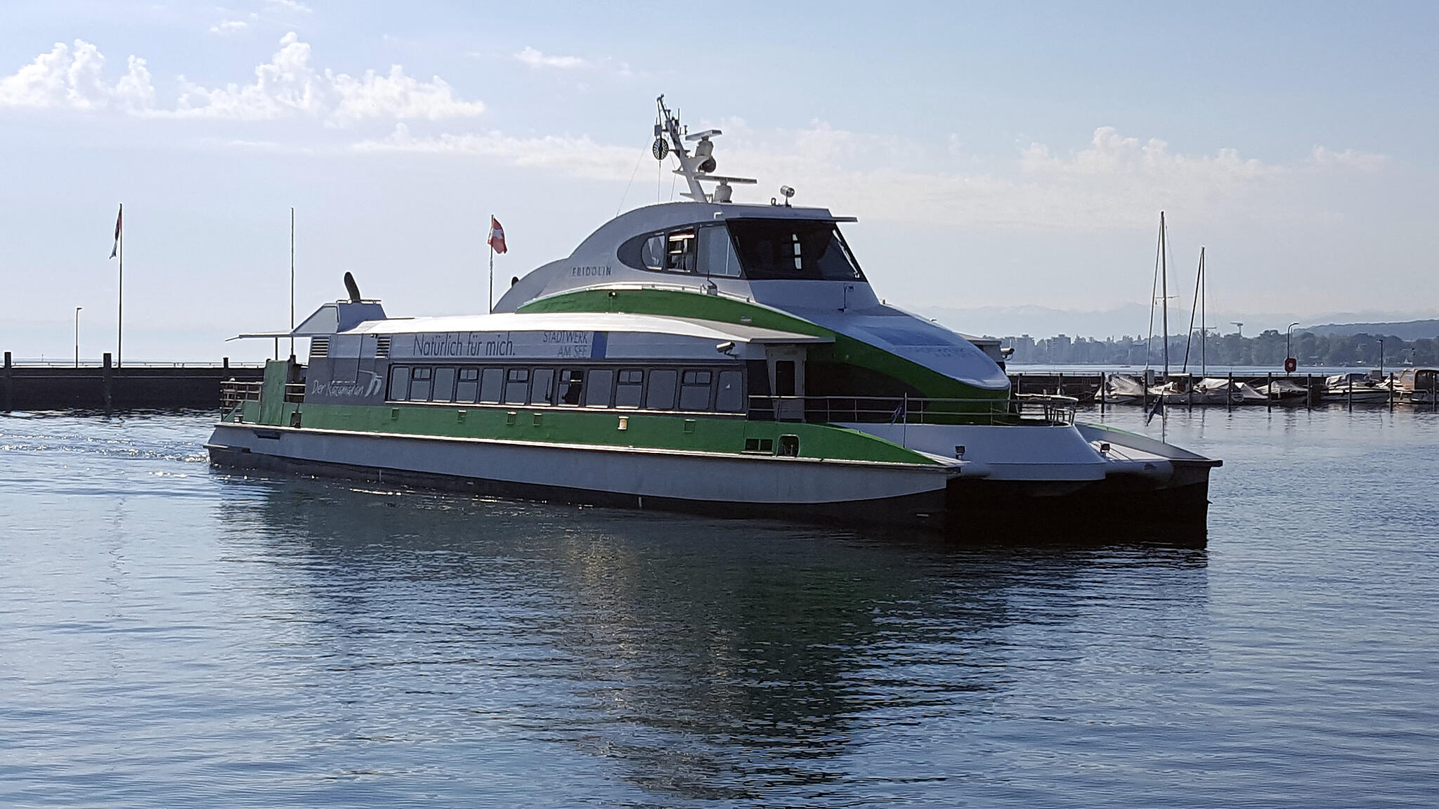 Friedrichshafen Bus, Katamaran, Zug und Fähre im Test Mit welchem Verkehrsmittel kommt man am Friedrichshafen Bus, Katamaran, Zug und Fähre im Test Mit welchem Verkehrsmittel kommt man am