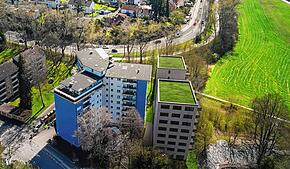 Der Spar- und Bauverein Konstanz (SBK) baut im Peter-Rosegger-Weg in Allmannsdorf zwei achtstöckige Gebäude, wie diese Visualisierung am ...