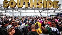 Das "Southside"-Festival in Neuhausen ob Eck gehört wie sein Schwesterfestival "Hurricane" zu den größten deutschen Open-Air-Festivals ...