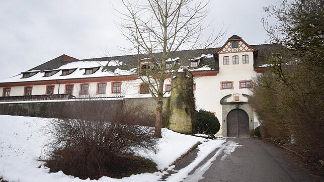 Schloss Hohenfels soll ihm Rahmen der neuen Nutzung als Tagungszentrum für die Öffentlichkeit zugänglich werden.