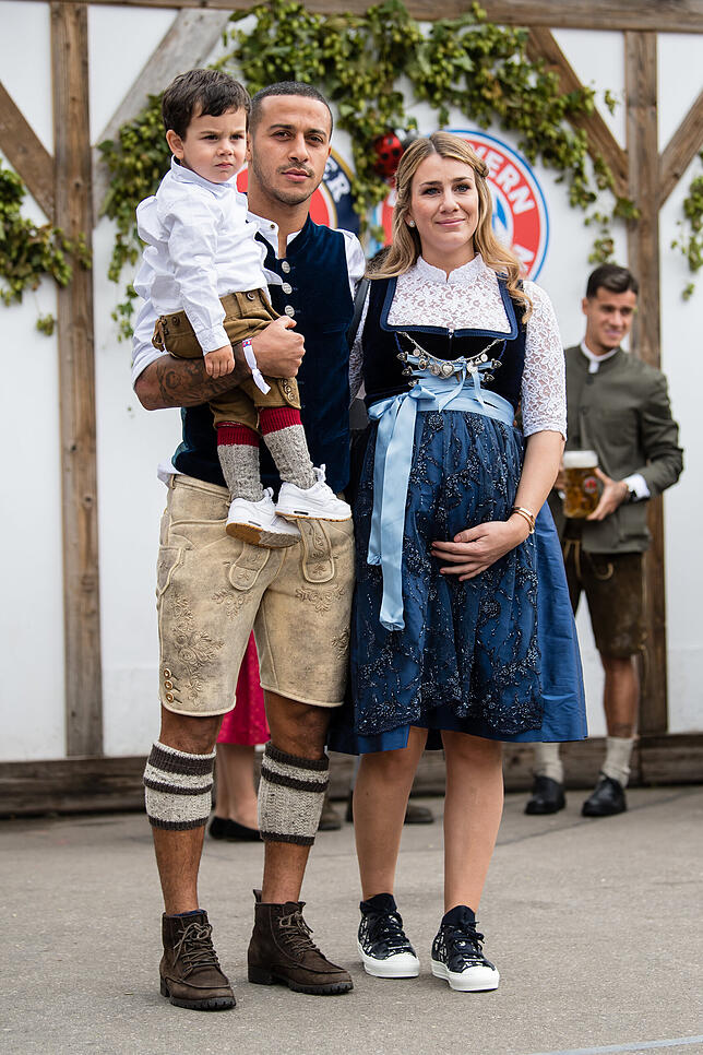 Munchen Bayern Stars Besuchen Oktoberfest Nach Hoffenheim Dampfer Sudkurier Online