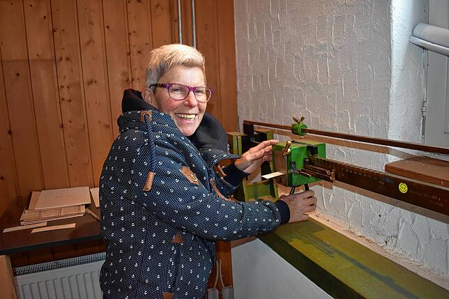 Cornelia Ziller, betreut sei 20 Jahren als Waagmeisterin die öffentliche Waage in Birkendorf. &bdquo;Es ist auch Idealismus ...