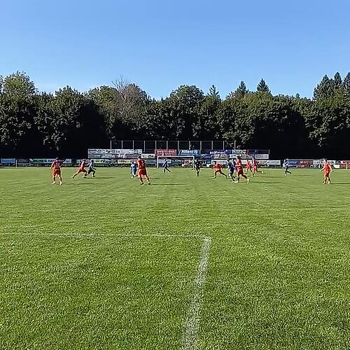Torchance für SpVgg F.A.L. geht knapp am Tor vorbei