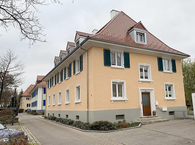 An der Hermann-Fischer-Allee wohnten früher hauptsächlich fürstliche Beamten.