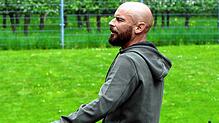 Trainer Patrick Hagg und der TSV Aach-Linz mussten lange zittern, ehe wenigstens noch das 1:1 gegen den Türk. SV Konstanz in trockenen ...