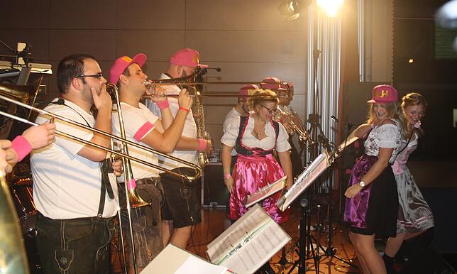 Zum OktoBär-Fest in Horheim passt der Sound von Brasslufthamma gut.