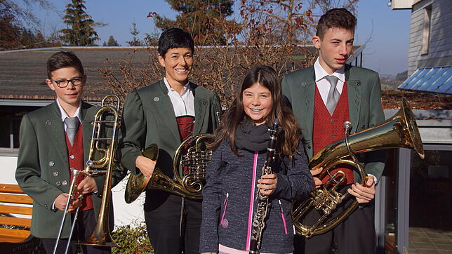 Musikalischer Wiedereinstieg nach 25-jähriger Pause: Bettina Bauer (Zweite von links) zusammen mit ihren Kindern Silvan, Malin und ...