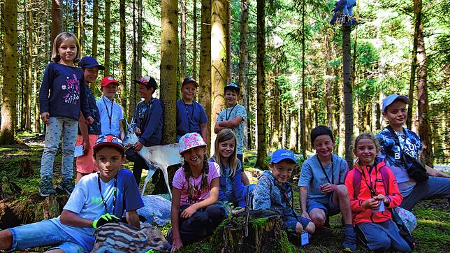 Für die Kinder geht es beim Kinderferienprogramm auch in diesem Jahr in den Wald. Unser Bild zeigt eine Aufnahme aus dem Vorjahr, als es ...