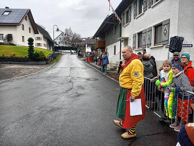 Bild 11: So rasant ging es beim Kärrelerennen in Hepbach zu