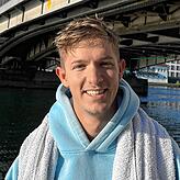 &bdquo;Du stehst jeden morgen auf und hast eigentlich keinen Bock&ldquo;, sagt Lukas Wehrle (26). Das tägliche Baden im Winter kostet ...