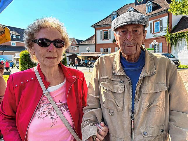 Elfriede und Dieter Vosseler machen sich wegen der neuen Flüchtlingsunterkunft Sorgen.