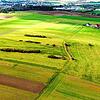 Auf diesen Feldern östlich von Villingen will die Stadt einen riesigen Solarpark bauen lassen. Die Blickrichtung der Aufnahme geht ...