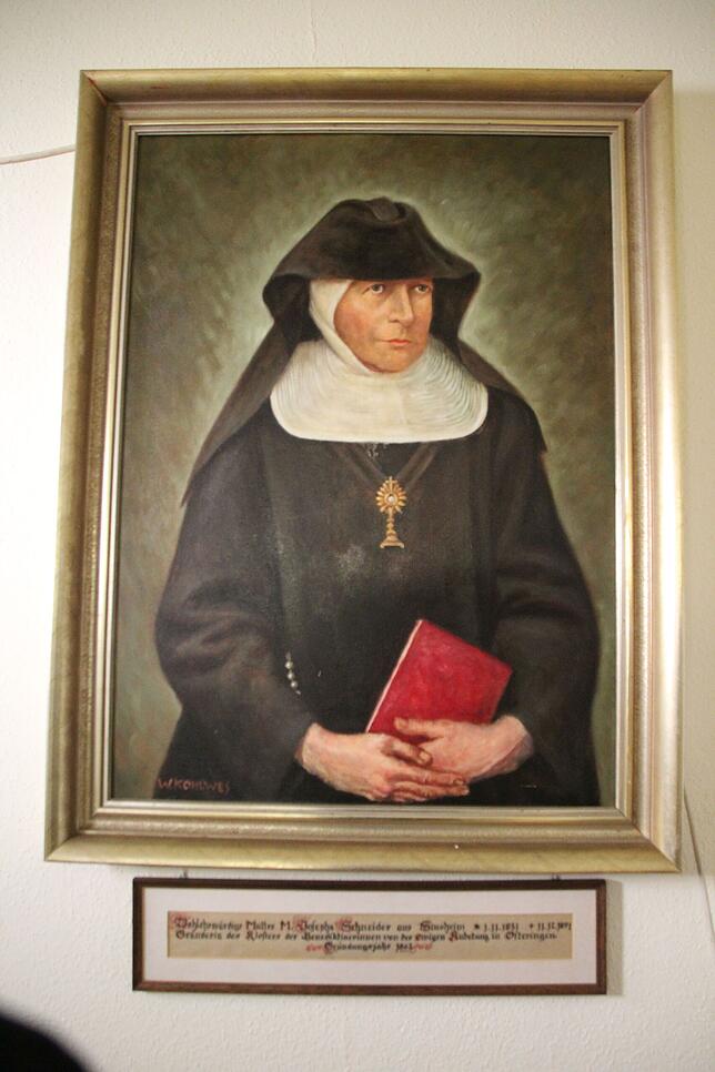 Ein Bild der Gründerin des Klosters der Benediktinerinnen von der ewigen Anbetung in Ofteringen, Mutter Josepha Meinrada Schneider aus ...
