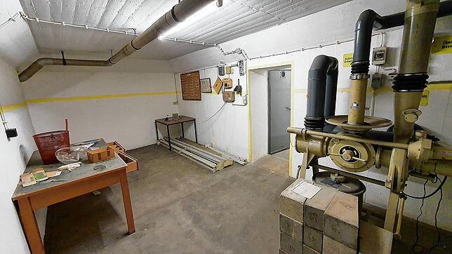 Im größeren der beiden Luftschutzbunker unter dem alten Postgebäude aus dem Jahr 1966 scheint die Zeit stillgestanden zu sein.