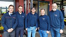 Ludwig Ehing (Feuerwehrkommandant Überlingen) mit Jugendwart Kai Kreuzer und den Abteilungskommandanten des Ausrückbereichs West Daniel ...