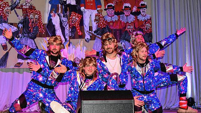 Bild : Fulminante Premiere der Wiechser Schlosshexen – hier gibt es die Bilder!