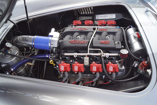 Bild 9: 200 Oldtimer waren auf der Hafenmeile zu sehen. Sechs davon haben wir uns von ihren Besitzern persönlich vorstellen lassen.