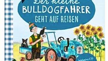 Mit Eva, der Krähe, macht sich der kleine Bulldogfahrer auf den Weg.