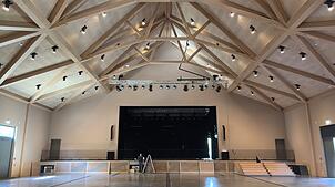 Das Holztragwerk aus stabiler Bau-Buche überspannt den gesamten Festsaal der neuen Scheffelhalle stützfrei. Hier wird am Freitag, 19. ...